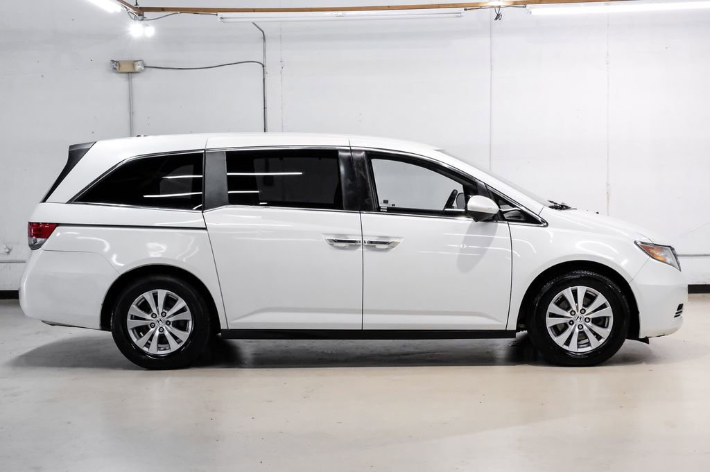 Used 2017 Honda Odyssey SE image 9