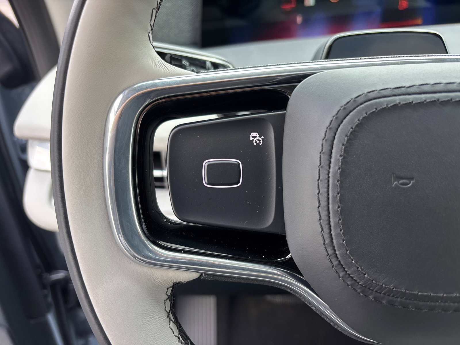 New 2026 Lincoln Navigator Reserve w/ Jet Appearance Package AWD/4WD image 16