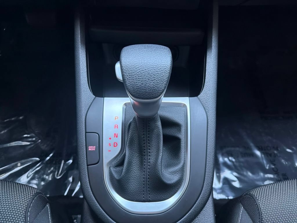 Used 2024 Kia Forte LXS FWD image 13