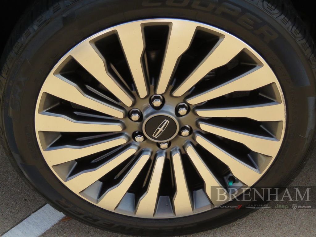 Used 2020 Lincoln Navigator Reserve w/ Luxury Package image 10