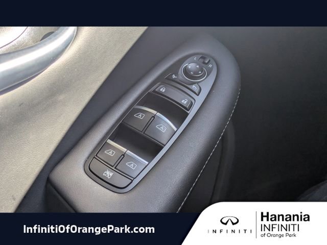 Used 2025 INFINITI QX50 Sport image 25