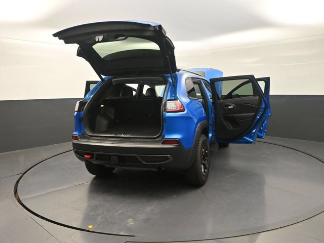Used 2019 Jeep Cherokee Trailhawk w/ Comfort/Convenience Group AWD/4WD image 35