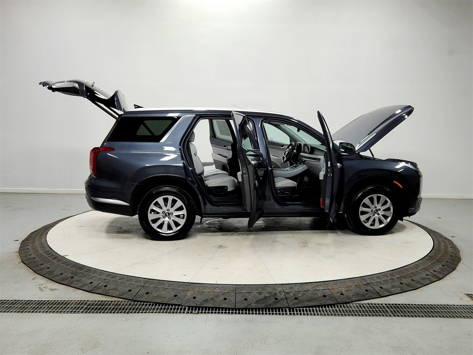 Used 2024 Hyundai Palisade SEL image 16