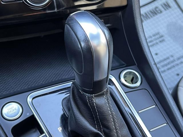 Certified 2021 Volkswagen Jetta R-Line w/ R-Line Cold Weather Package image 32