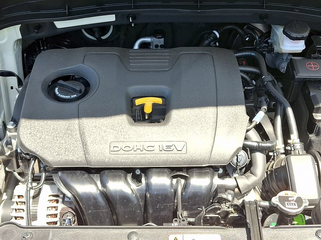 Used 2025 Kia Soul LX w/ LX Technology Package FWD image 28