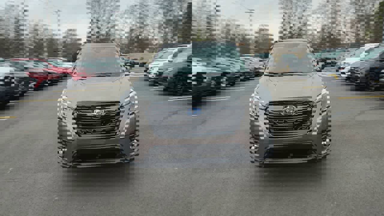 Certified 2023 Subaru Forester Limited image 3