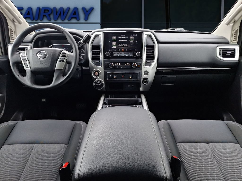 Used 2021 Nissan Titan SV w/ SV Convenience Package AWD/4WD image 14