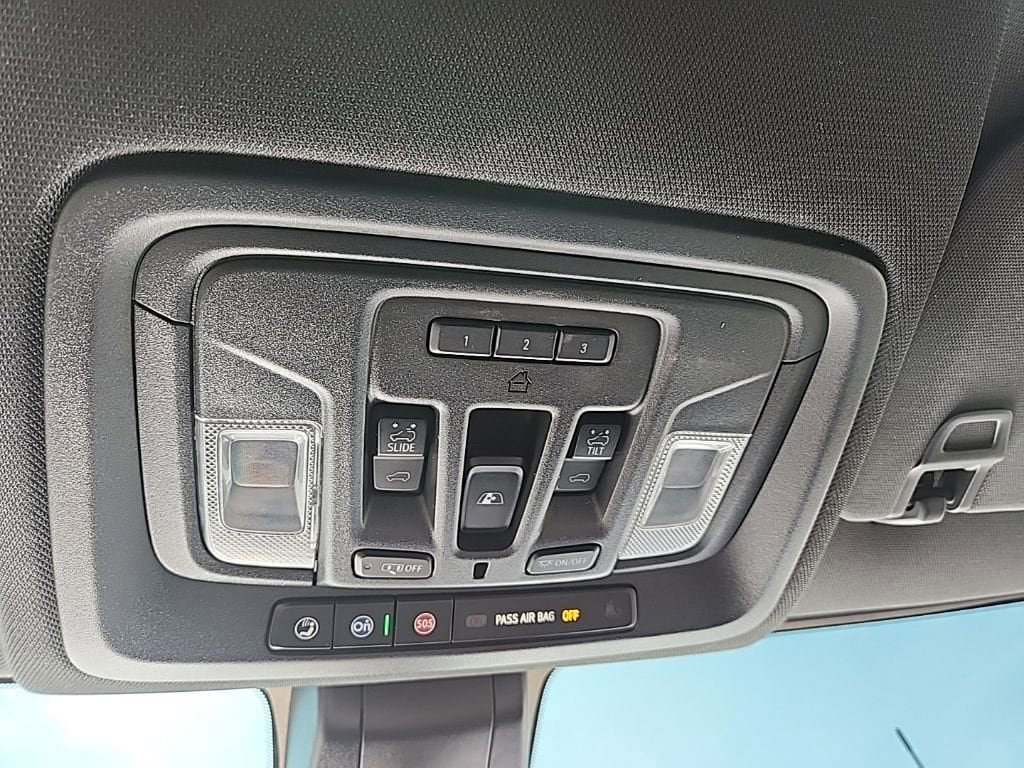 Certified 2021 GMC Sierra 2500 AT4 w/ AT4 Premium Plus Package AWD/4WD image 15