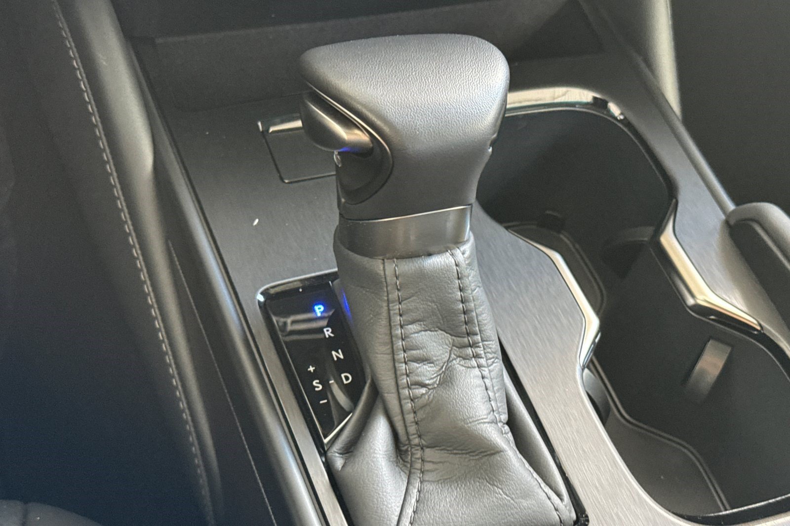 Certified 2025 Lexus ES 300h w/ Premium Package FWD image 26