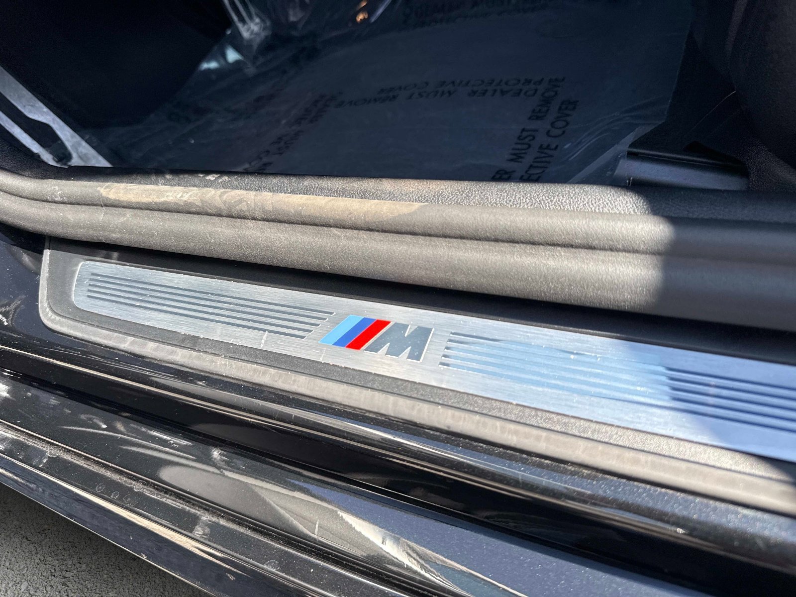 Used 2023 BMW 530e w/ M Sport Package image 37