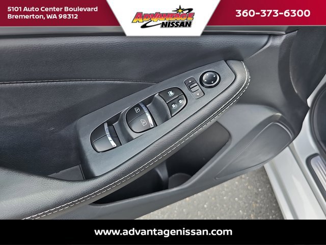 Used 2023 Nissan Maxima SV w/ Floor Mat Group image 9