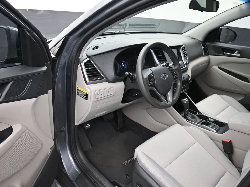 Used 2018 Hyundai Tucson Sport FWD image 10