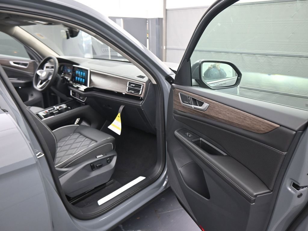 New 2026 Volkswagen Atlas SEL Premium R-Line image 43