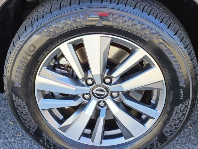 Certified 2025 Nissan Pathfinder SL image 10