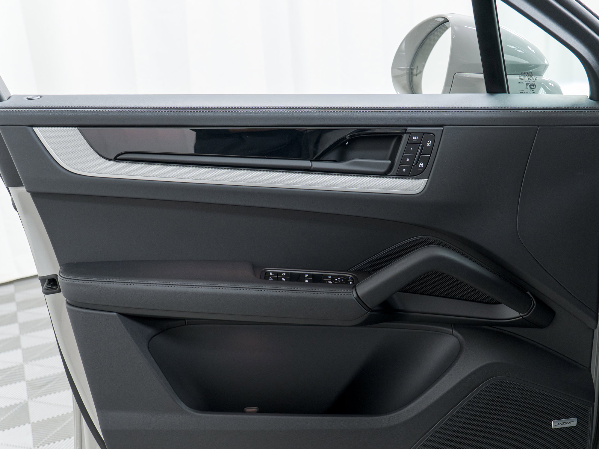 New 2026 Porsche Cayenne S image 14