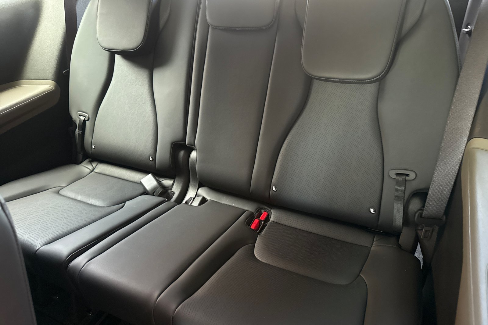 Used 2026 Kia Carnival EX FWD image 15