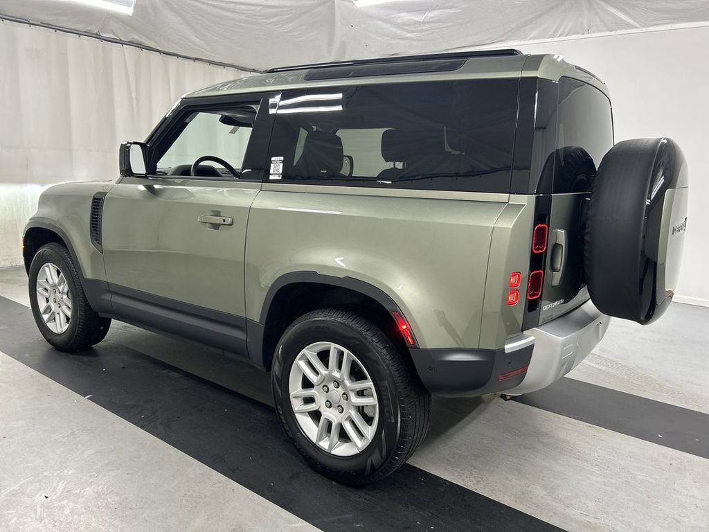 Used 2025 Land Rover Defender 90 S AWD/4WD image 6