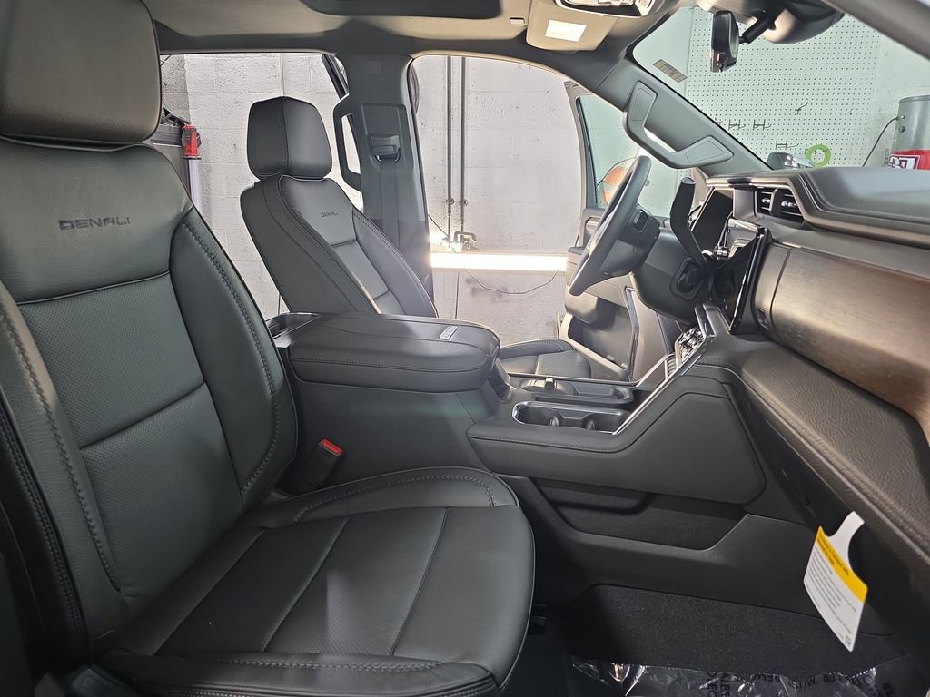 New 2026 GMC Sierra 3500 Denali w/ Denali Reserve Package AWD/4WD image 10