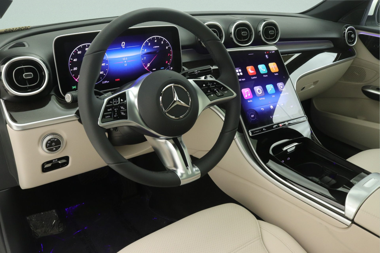 New 2026 Mercedes-Benz C 300 4MATIC Sedan image 4