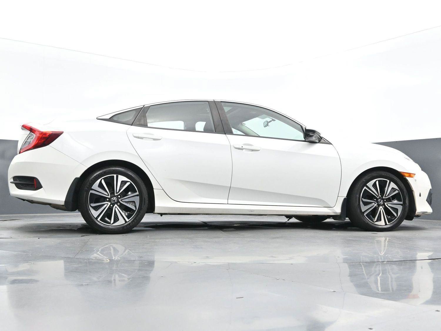 Used 2016 Honda Civic EX-T image 43