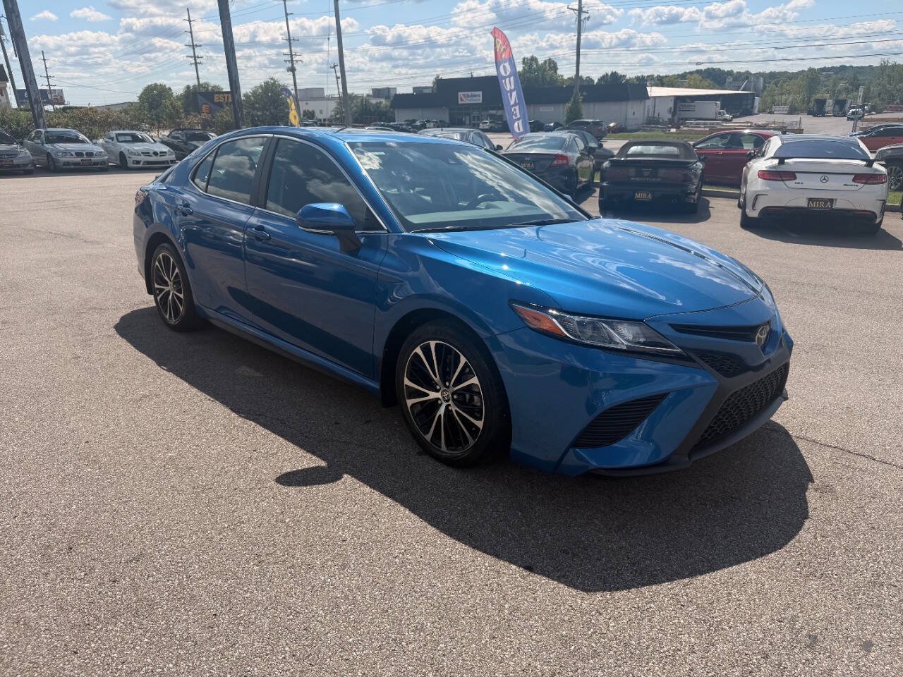 Used 2020 Toyota Camry SE w/ Audio Package AWD/4WD image 4