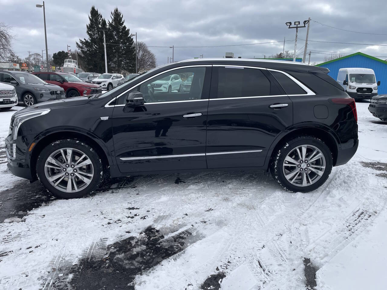 Used 2024 Cadillac XT5 Premium Luxury w/ LPO, Floor Liner Package image 9