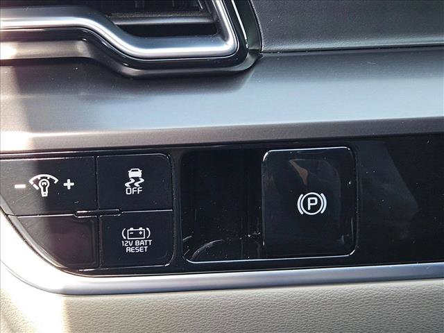 Used 2023 Kia Sportage EX image 14