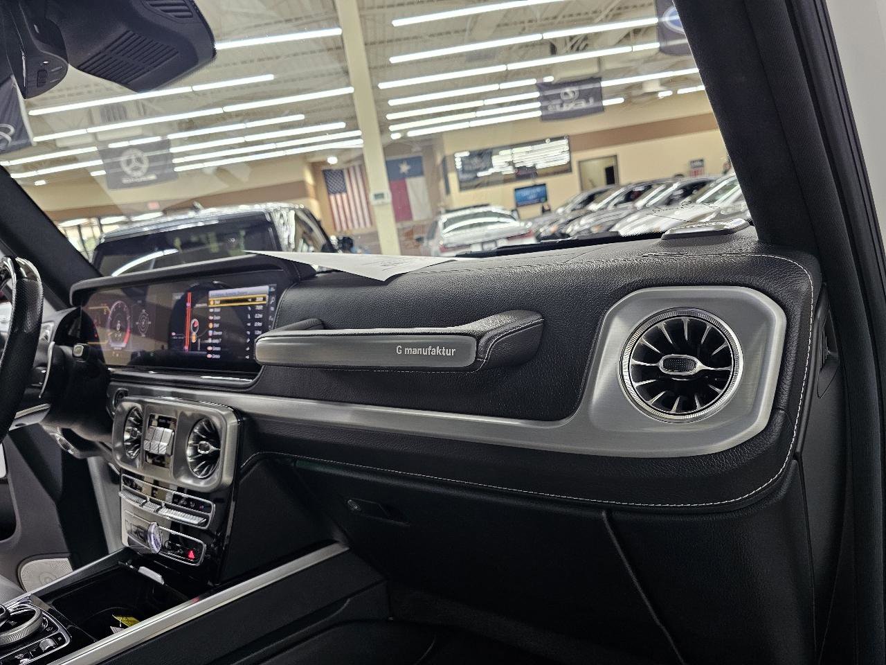 Used 2021 Mercedes-Benz G 63 AMG 4MATIC w/ G Manufaktur Interior Package image 21