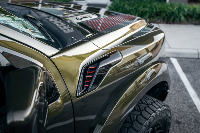 Used 2025 Ford F150 Raptor image 13