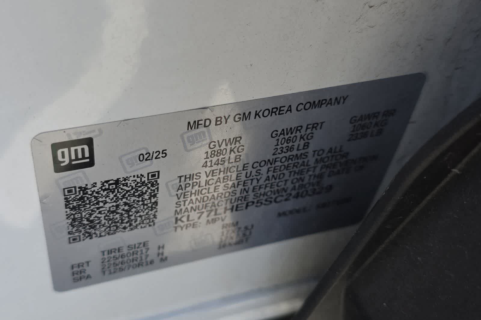 Used 2025 Chevrolet Trax LT FWD image 26