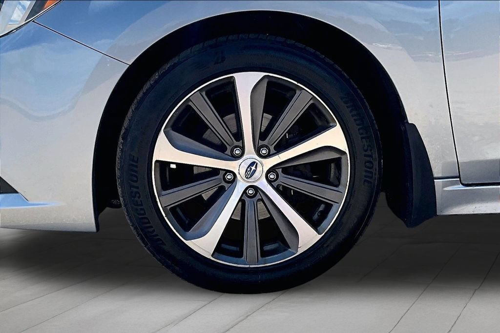 Used 2017 Subaru Legacy 2.5i Limited AWD/4WD image 9