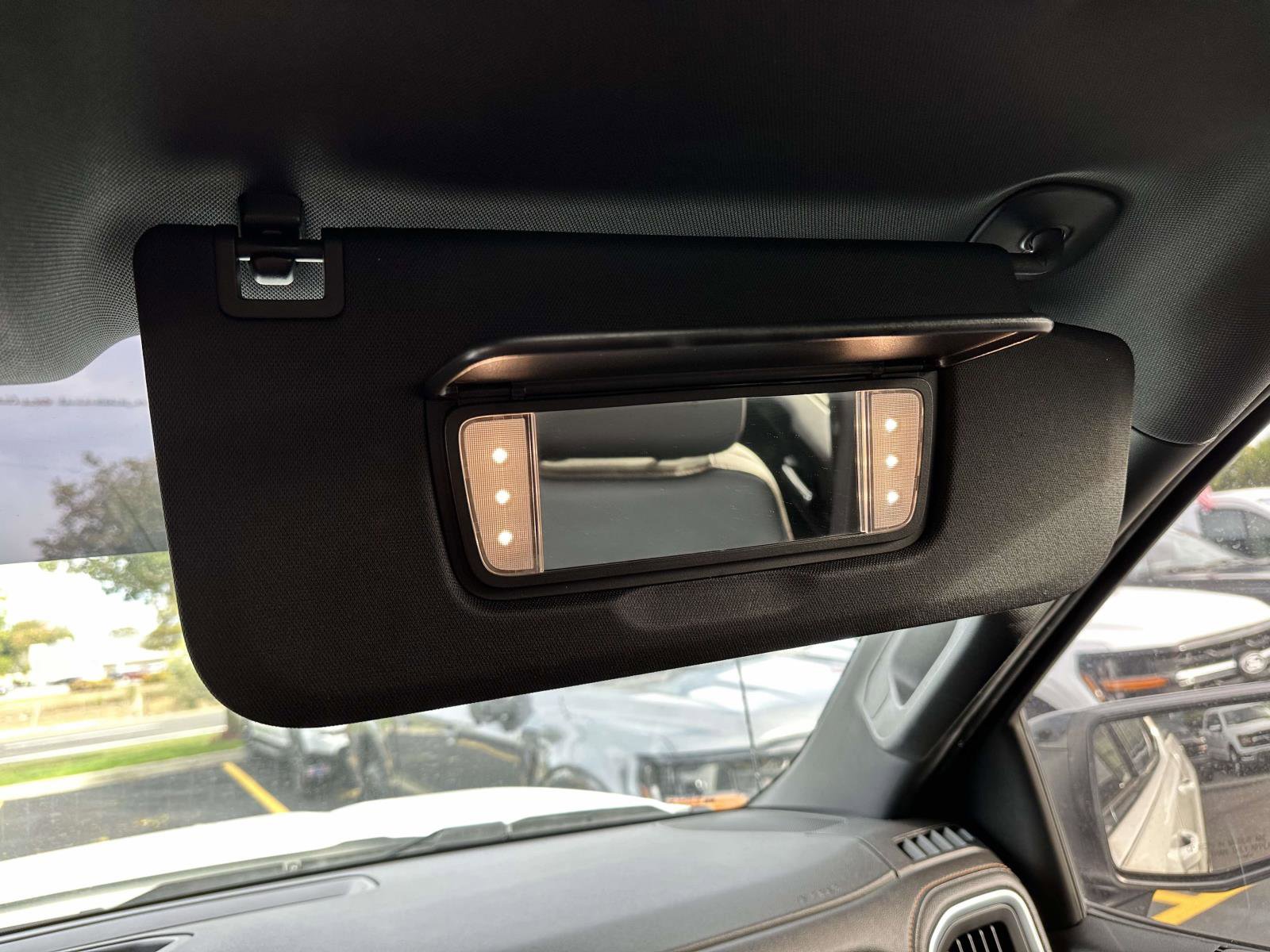 Used 2019 GMC Sierra 1500 AT4 w/ AT4 Premium Package image 29