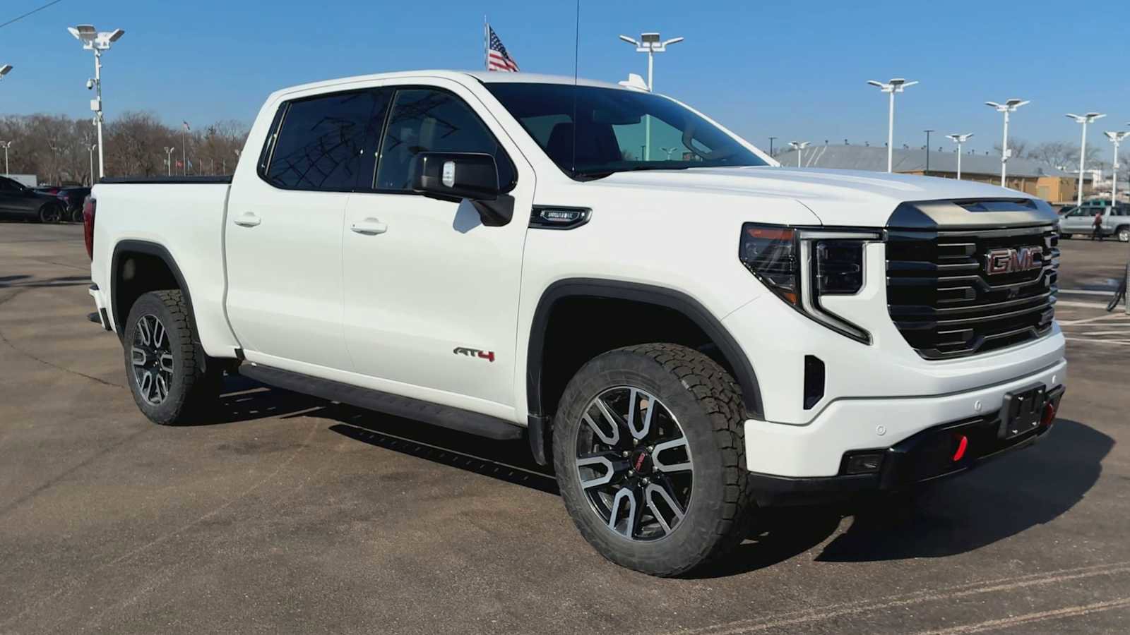 Certified 2022 GMC Sierra 1500 AT4 w/ AT4 Premium Package image 8