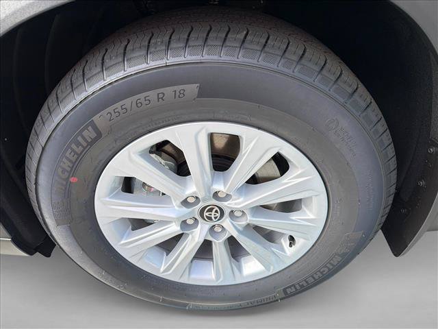 Used 2026 Toyota Grand Highlander AWD image 11
