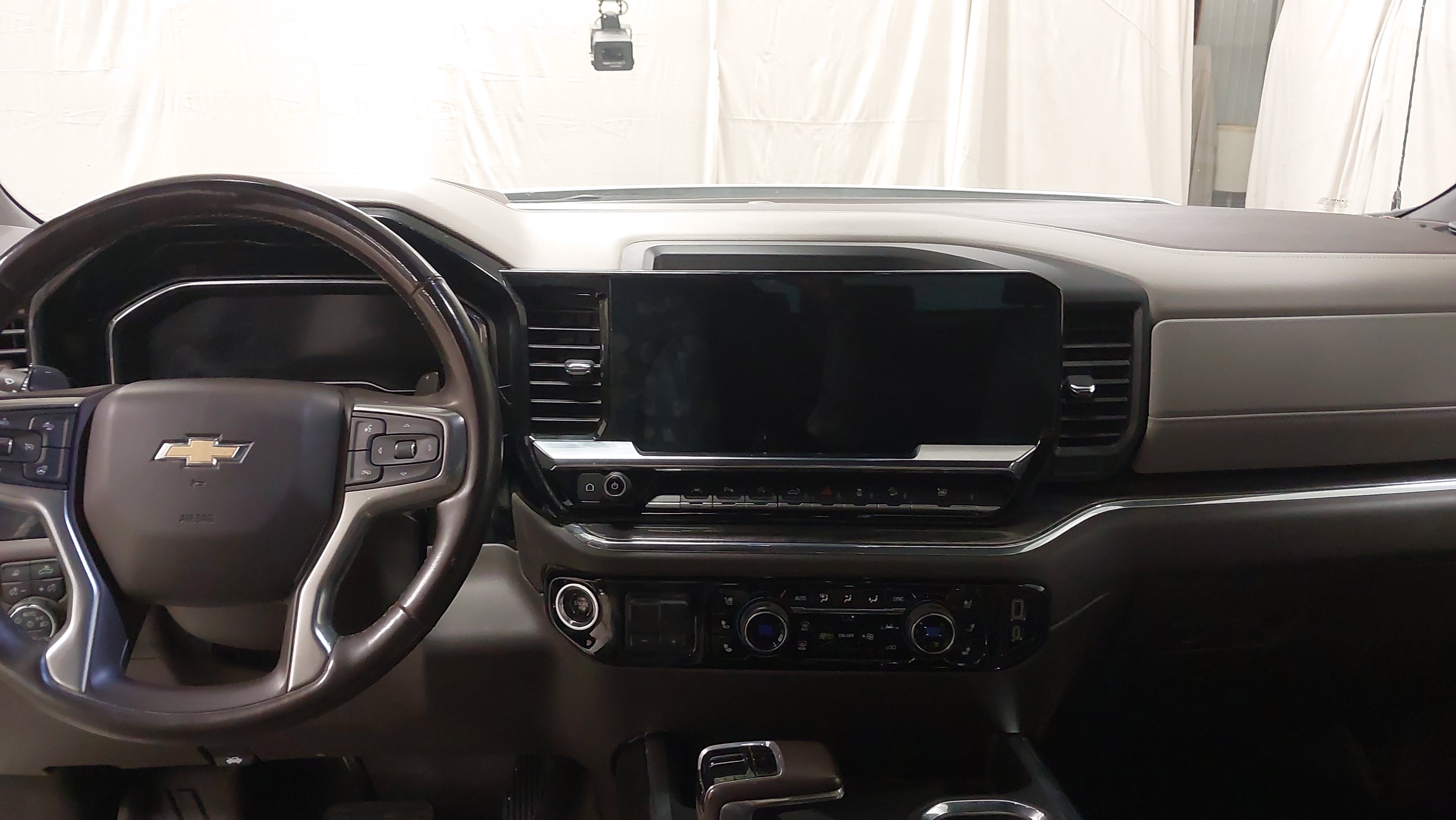 Certified 2024 Chevrolet Silverado 1500 LTZ w/ Z71 Off-Road Package AWD/4WD image 26