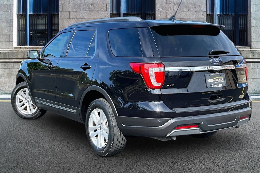 Used 2019 Ford Explorer XLT w/ Equipment Group 202A AWD/4WD image 10