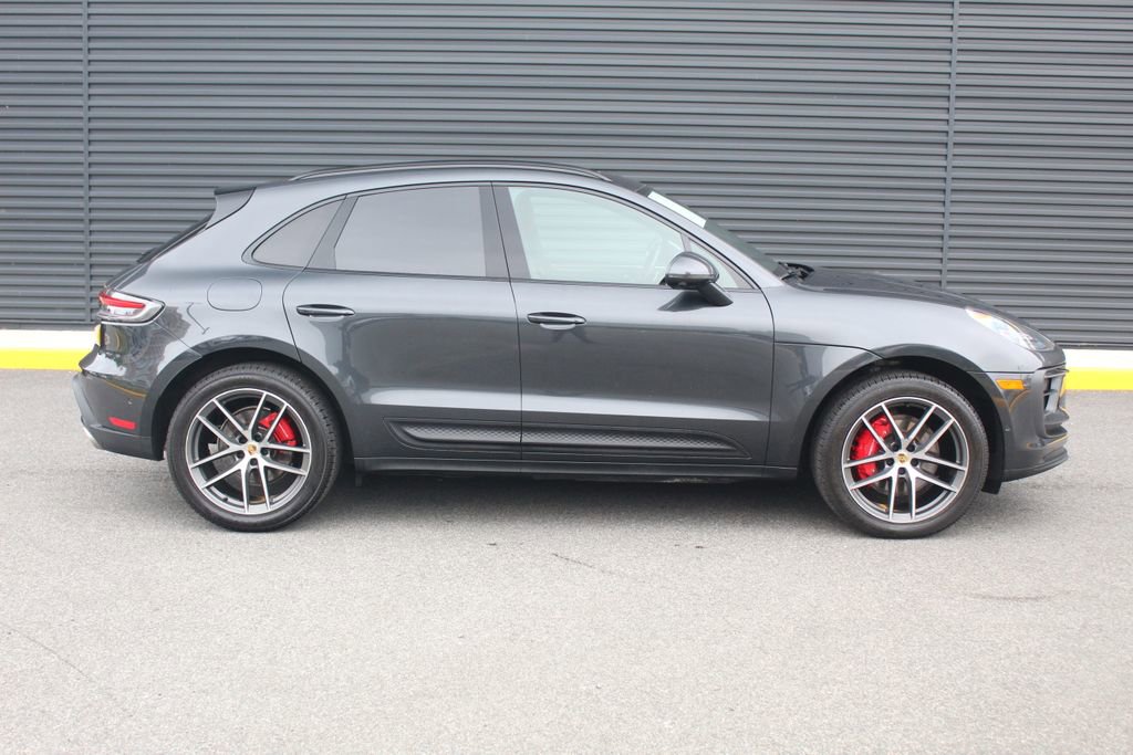 Certified 2022 Porsche Macan S w/ Premium Package Plus AWD/4WD image 9
