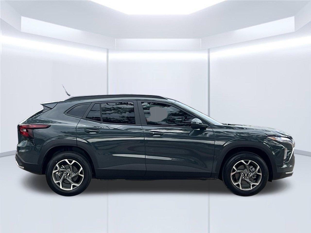 New 2026 Chevrolet Trax LT w/ LT Convenience Package FWD image 7