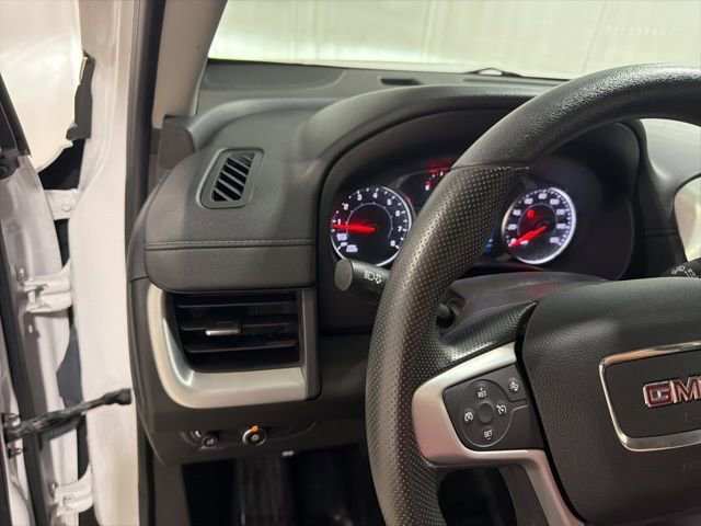 Used 2024 GMC Terrain SLE FWD image 14