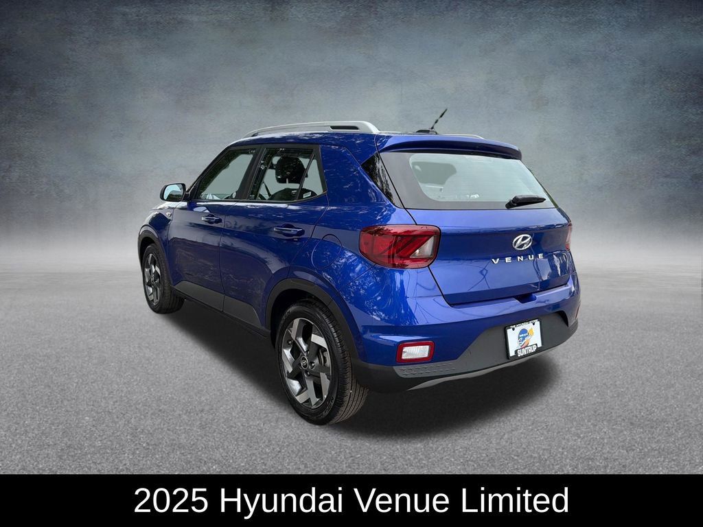 Used 2025 Hyundai Venue Limited FWD image 3