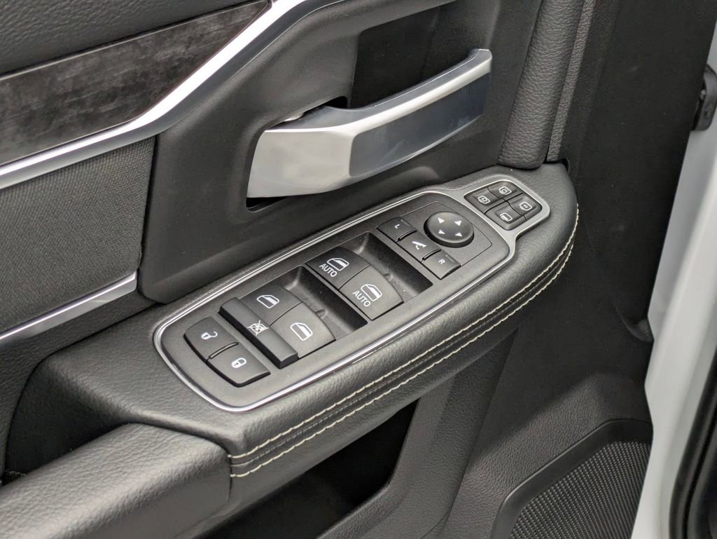 New 2024 RAM 2500 Big Horn w/ Safety Group image 13