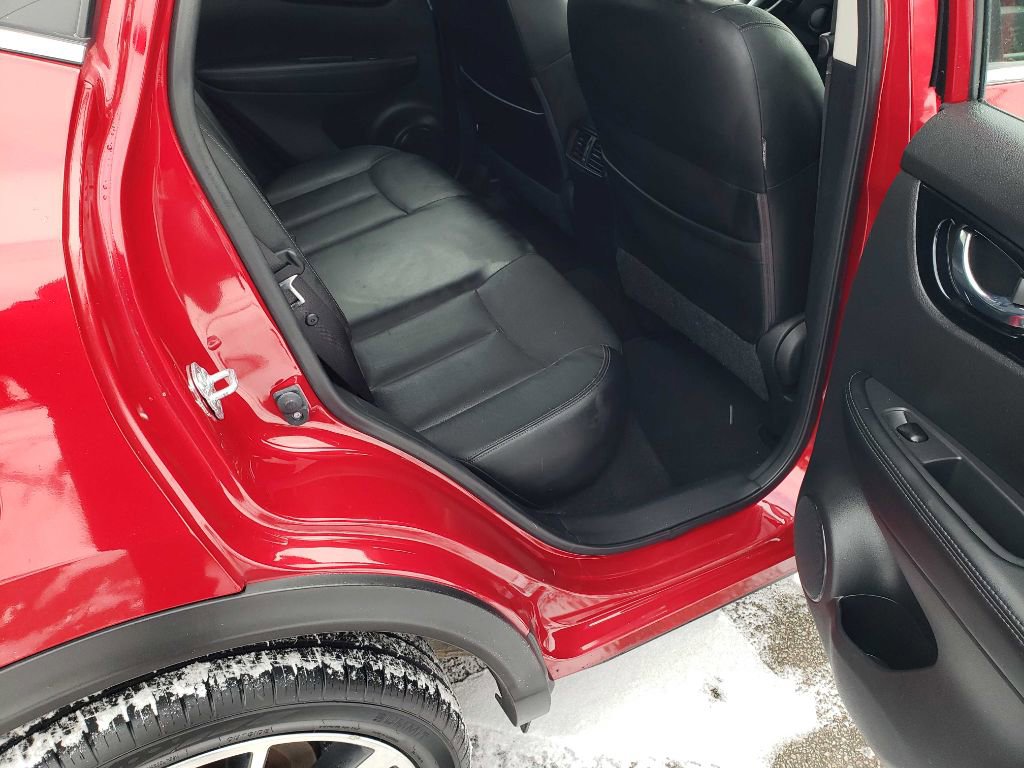 Used 2017 Nissan Rogue Sport SL image 23