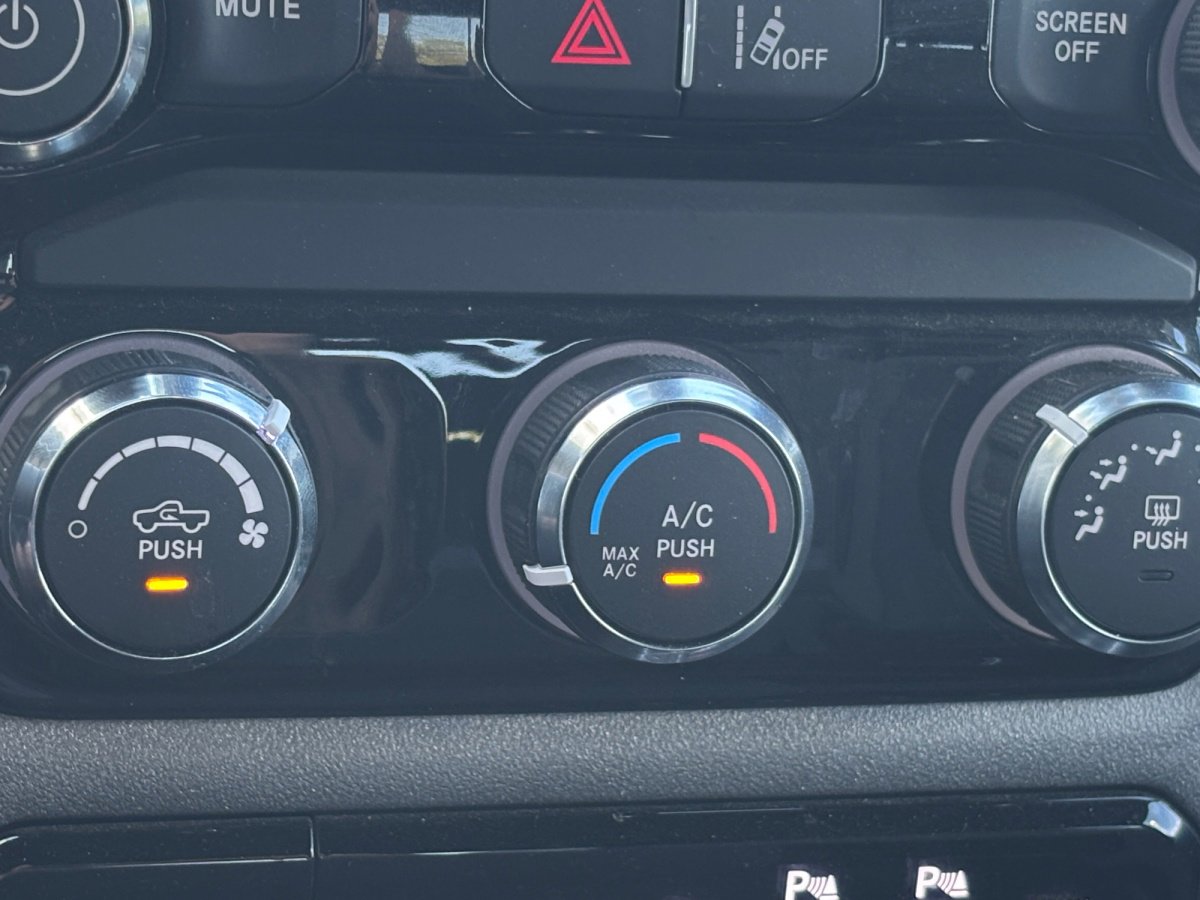 Used 2025 RAM 1500 Tradesman w/ Night Edition AWD/4WD image 4