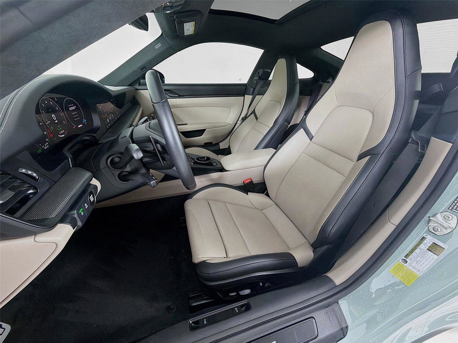 Certified 2025 Porsche 911 Carrera 4 GTS AWD/4WD image 5