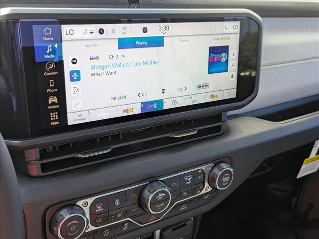 New 2025 Jeep Gladiator Sport AWD/4WD image 12