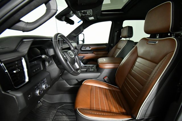 Used 2024 GMC Sierra 3500 Denali Ultimate image 5