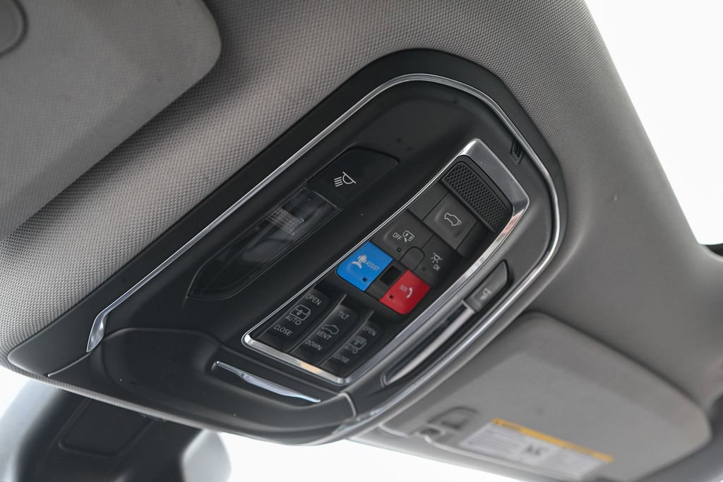 Used 2021 Jeep Grand Cherokee L Limited image 41