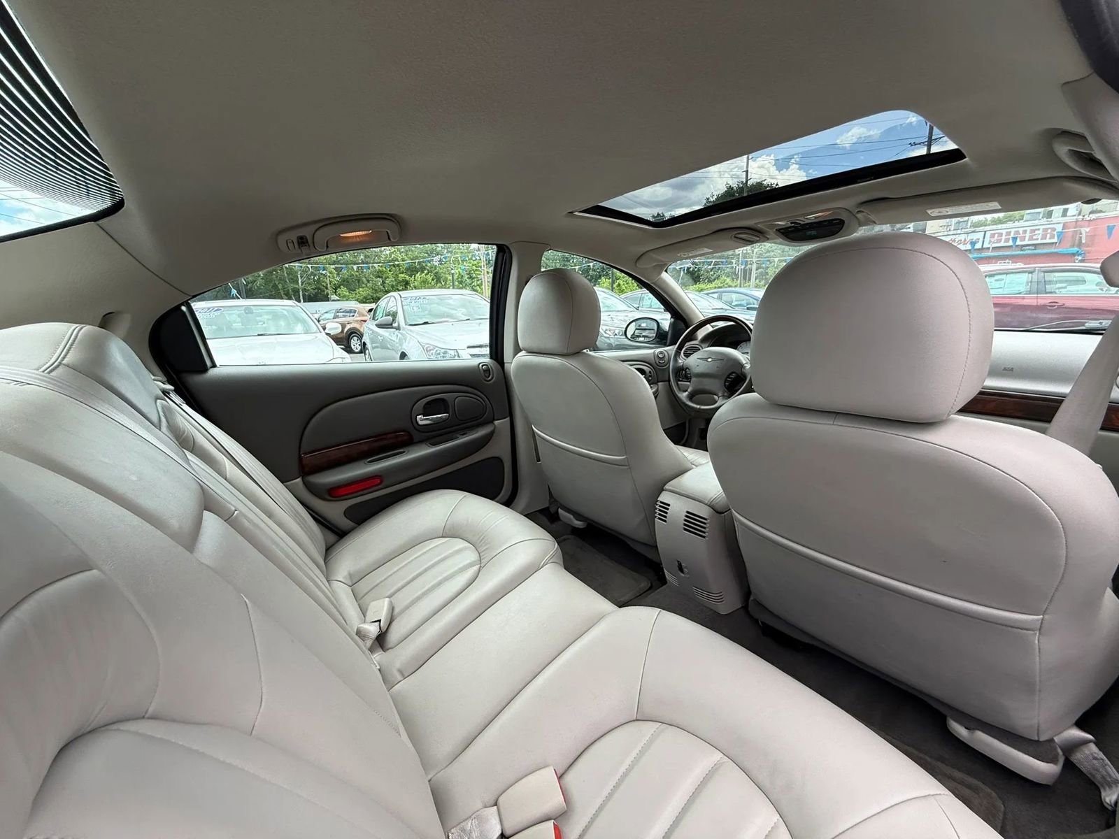 Used 2004 Chrysler 300M FWD image 47