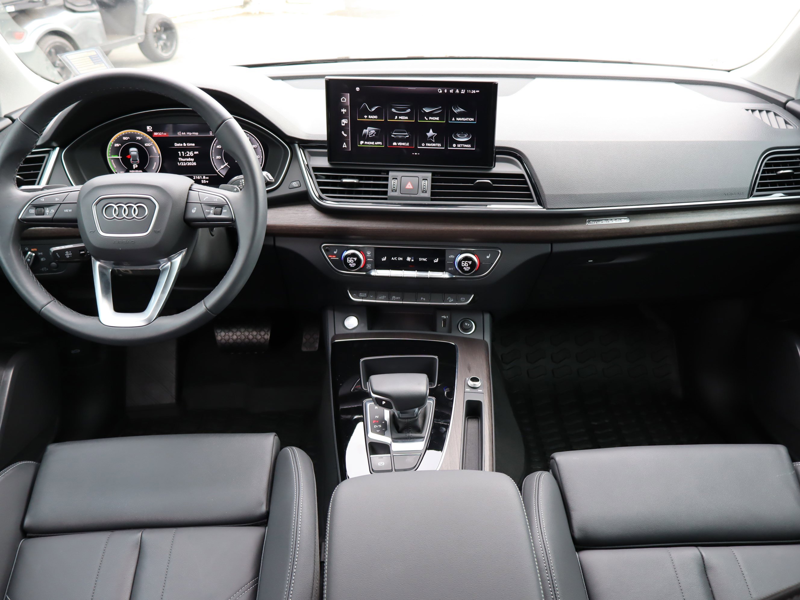 Used 2024 Audi Q5 e Premium image 14