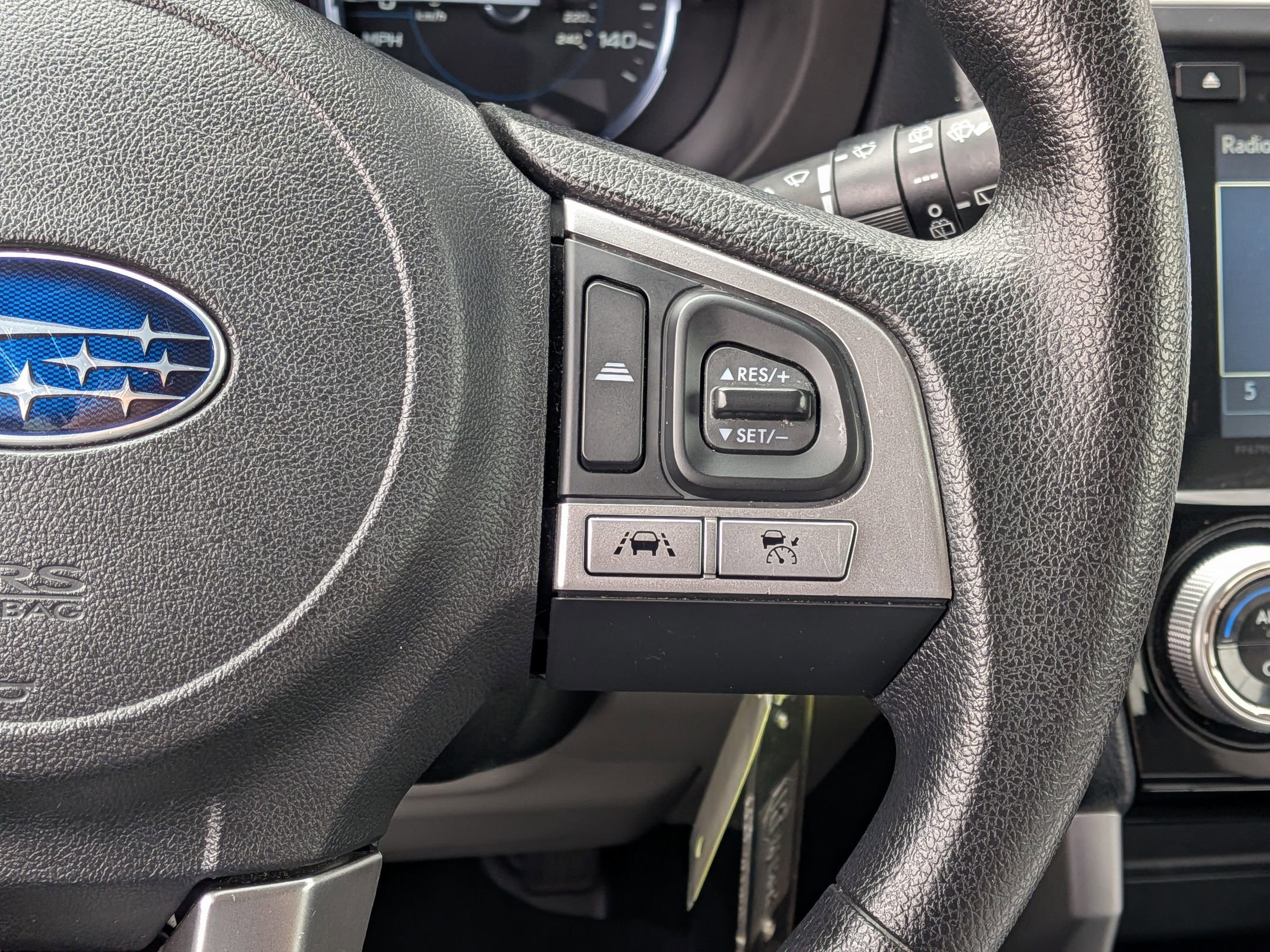Used 2018 Subaru Forester 2.5i Premium AWD/4WD image 16